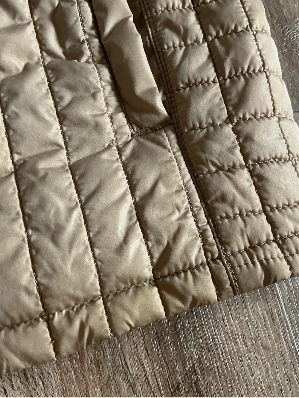 Johnston & Murphy Vest Men's Size Medium Tan Quilted Outerwear Casual Classic